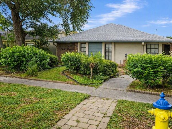 8008 LA SERENA DRIVE, TAMPA, FL 33614