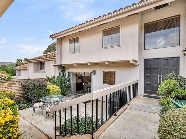 2252 El Capitan, Riverside, CA 92506