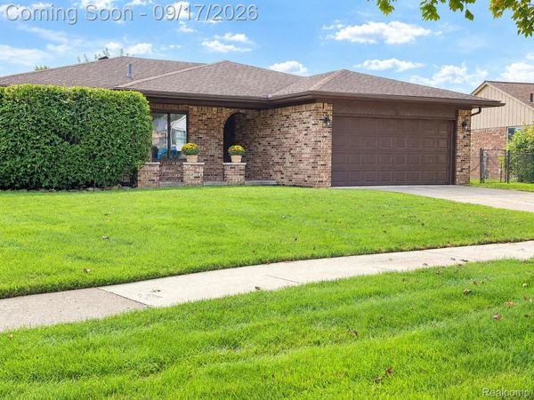 3738 Alderdale Drive, Sterling Heights, Mi 48310