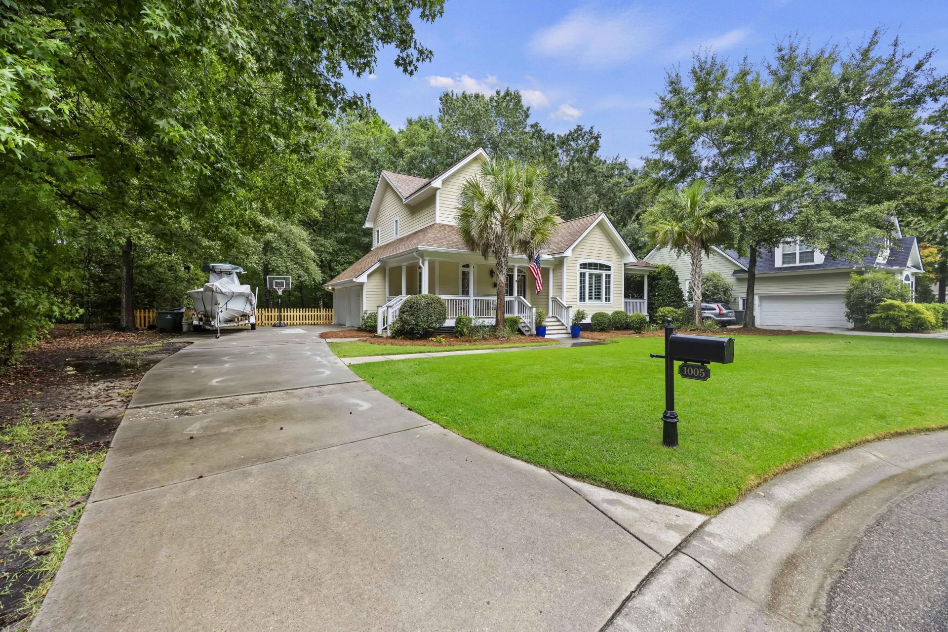 1005 Island Crossing Drive Photo 4