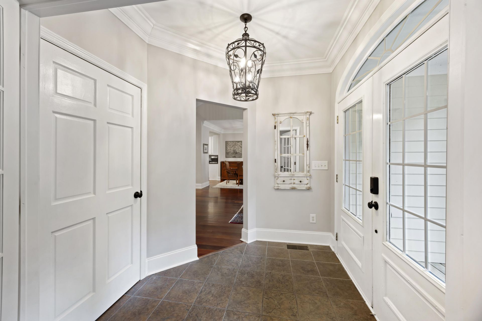 1005 Island Crossing Drive Photo 5