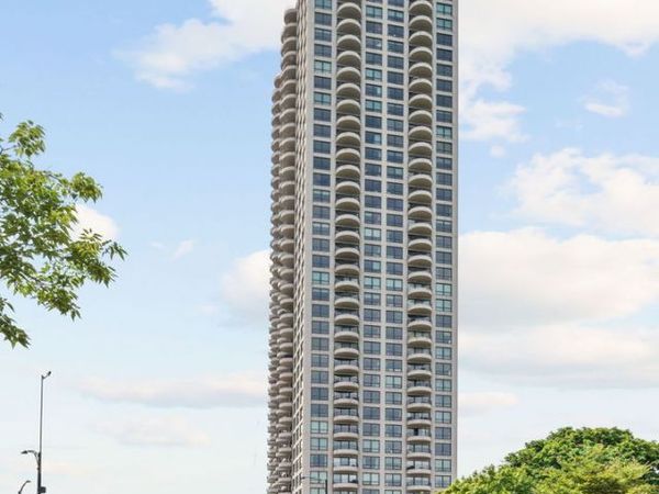 2020 N Lincoln Park West , Unit 24K, Chicago, IL 60614