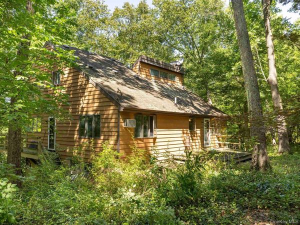 9 Watch Hill Road , New Paltz, NY 12561