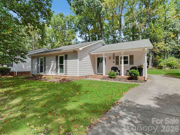7239 Lockmont Drive , Charlotte, NC 28212