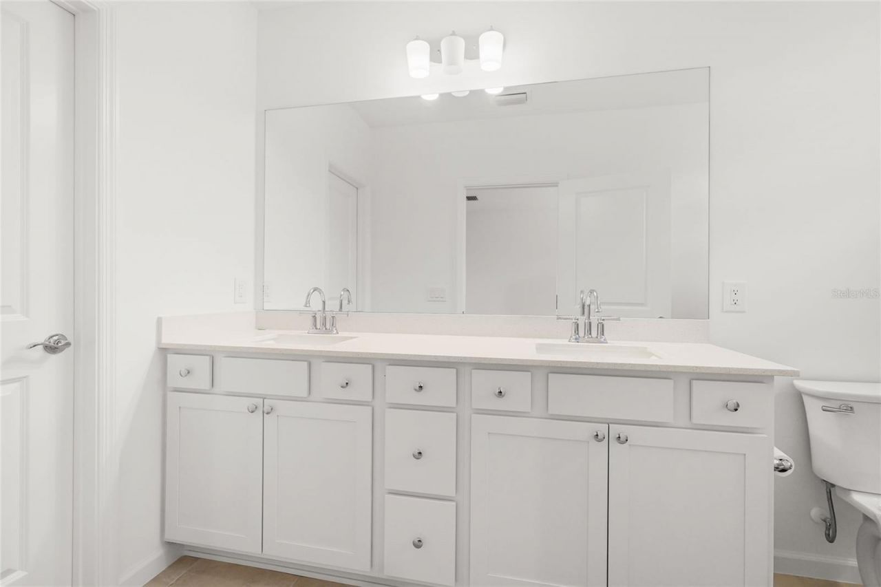 6587 Silverstar Drive, Sarasota, FL 34240 Photo
