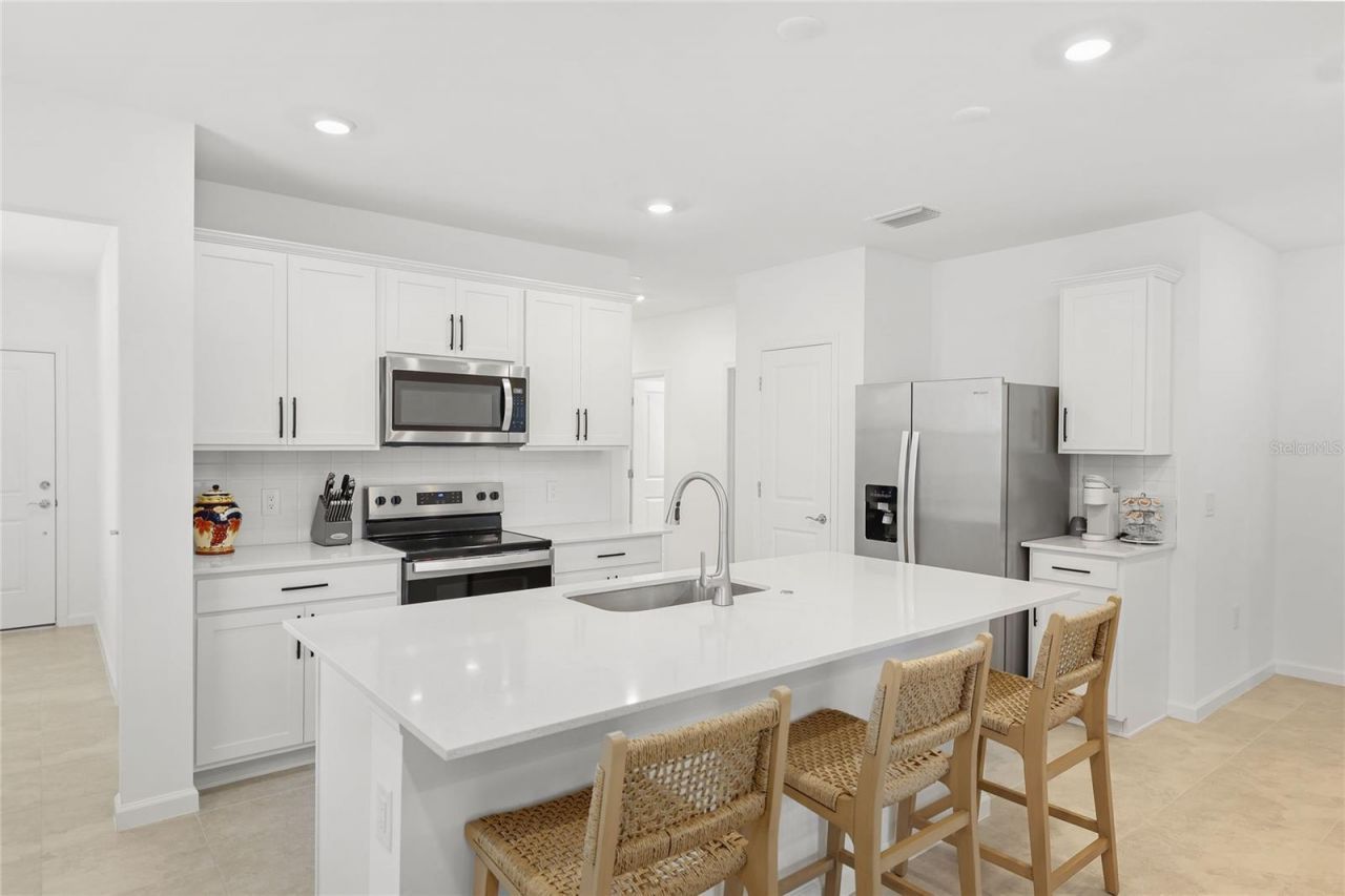 6587 Silverstar Drive, Sarasota, FL 34240 Photo