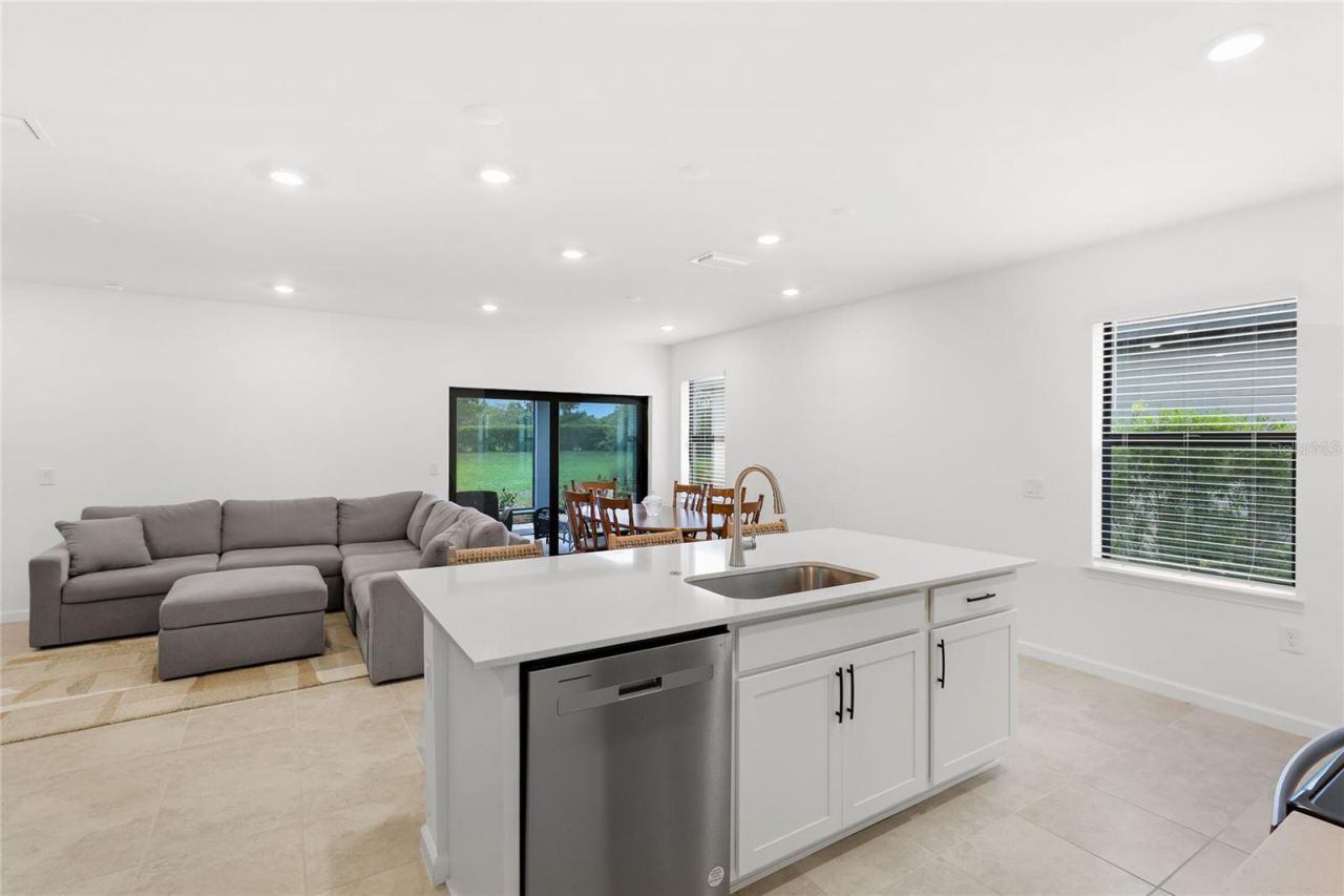 6587 Silverstar Drive, Sarasota, FL 34240 Photo