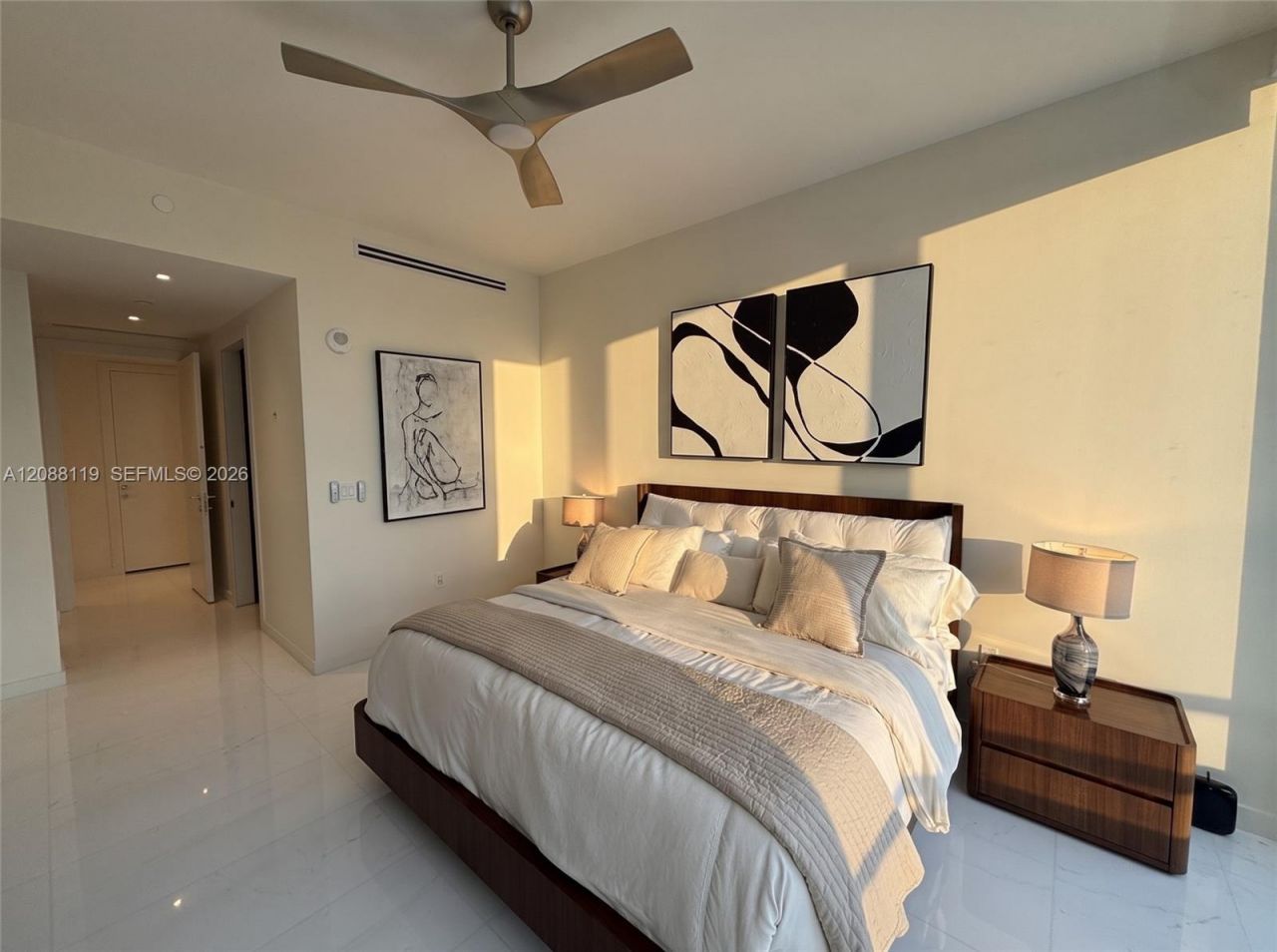 300 Biscayne Boulevard Way, Unit 4007W, Miami, FL 33131 Photo