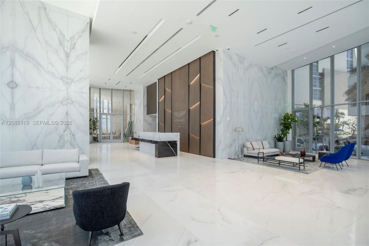300 Biscayne Boulevard Way, Unit 4007W, Miami, FL 33131 Photo
