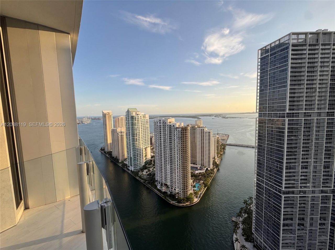 300 Biscayne Boulevard Way, Unit 4007W, Miami, FL 33131 Photo