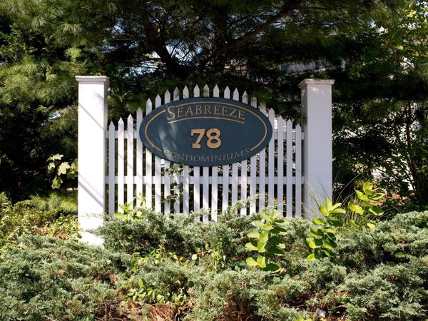 78 Center St, Unit 1-3, Dennis, MA 02638