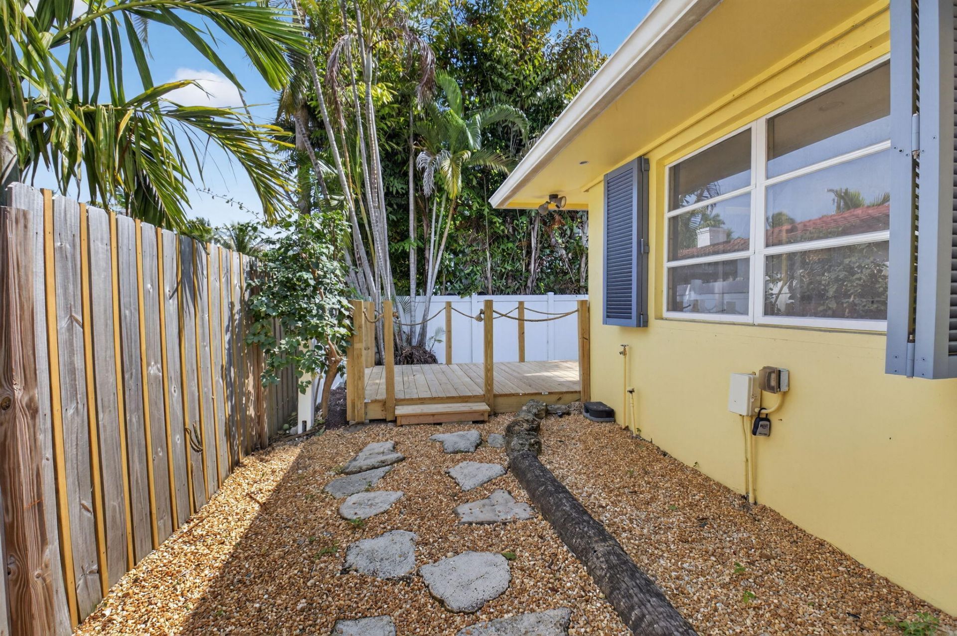 111 SE 7th Avenue, Unit D & C, Delray Beach, FL 33483 Photo