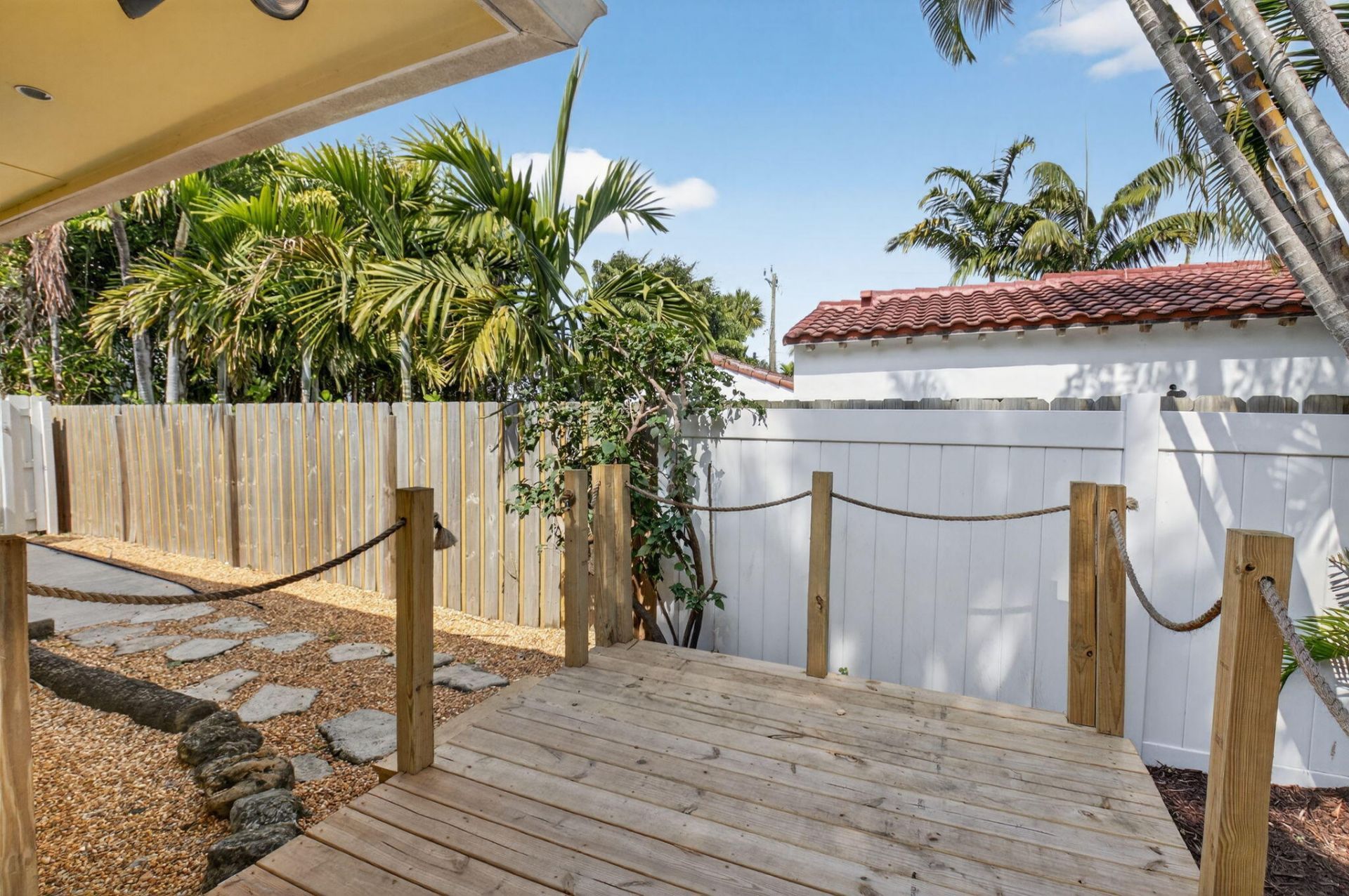 111 SE 7th Avenue, Unit D & C, Delray Beach, FL 33483 Photo