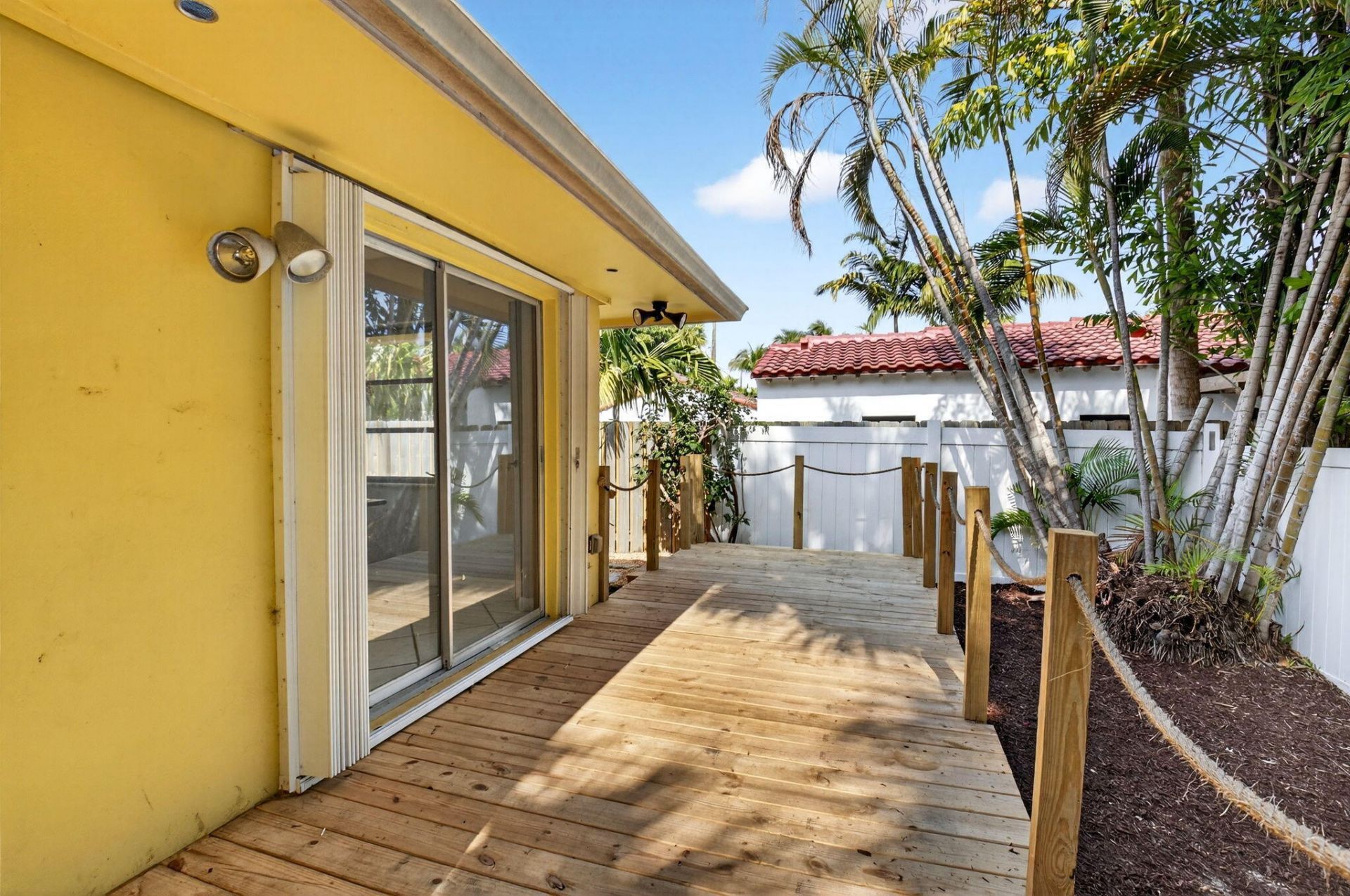 111 SE 7th Avenue, Unit D & C, Delray Beach, FL 33483 Photo