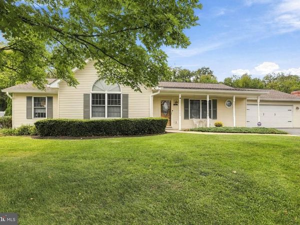 160 DARTMOUTH LANE, FALLING WATERS, WV 25419