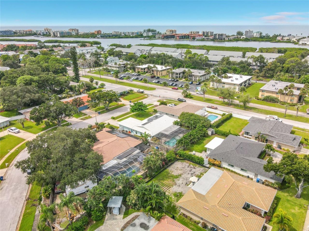 14515 Anchorage Circle, Seminole, FL 33776 Photo