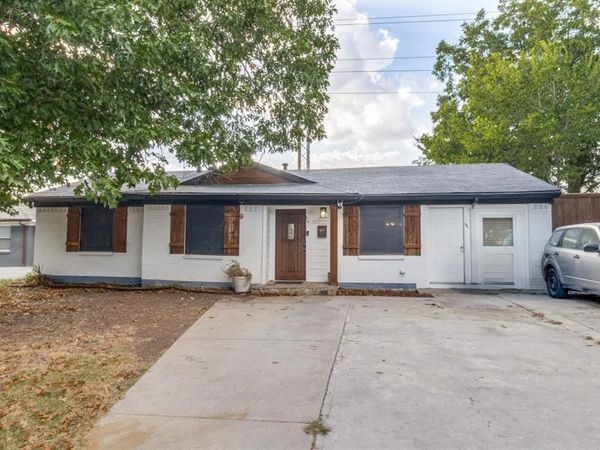 1911 El Capitan Drive , Dallas, TX 75228