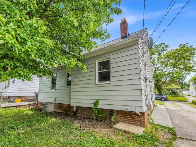 19233 Stafford Avenue , Maple Heights, OH 44137 Photo 20