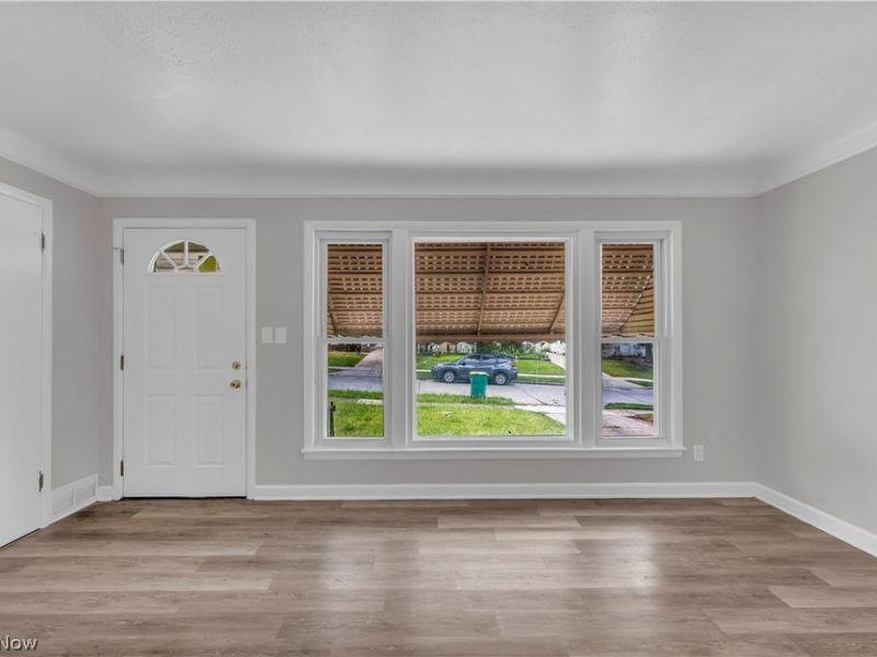 19233 Stafford Avenue , Maple Heights, OH 44137 Photo 3