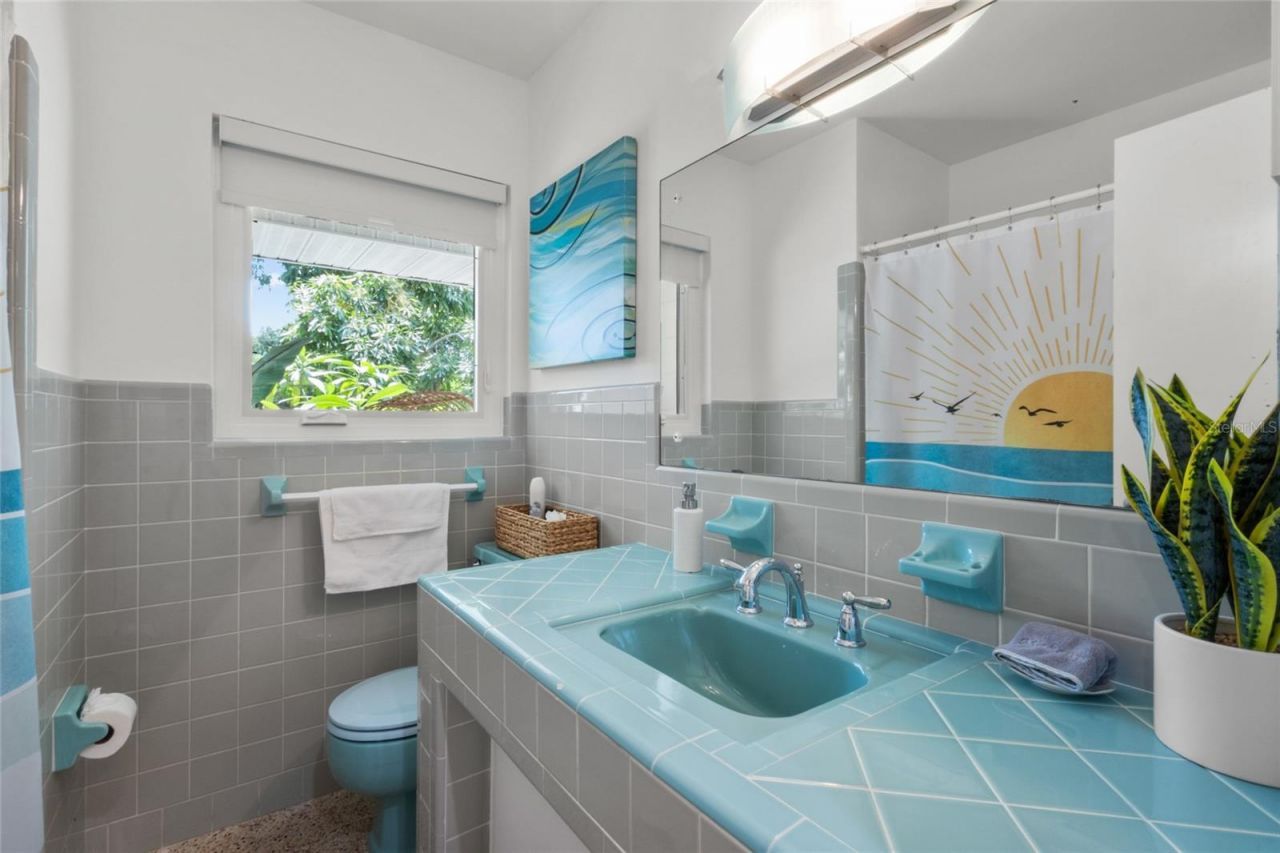 7739 Westmoreland Drive, Sarasota, FL 34243 Photo