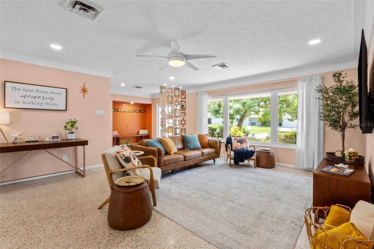 7739 Westmoreland Drive, Sarasota, FL 34243 Photo