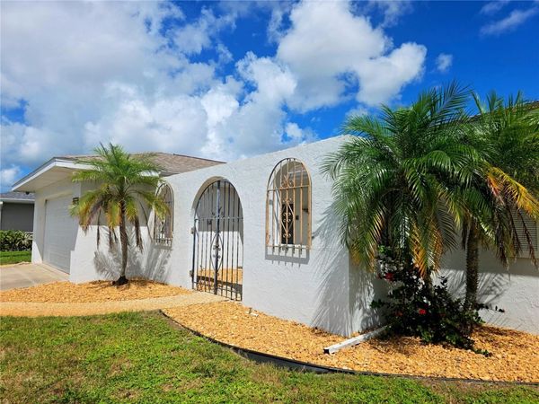 1379 CAMBRIDGE DRIVE, VENICE, FL 34293