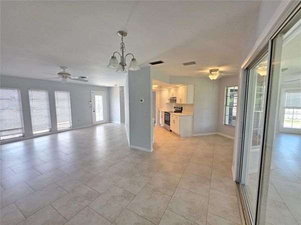 1379 CAMBRIDGE DRIVE , VENICE, FL 34293