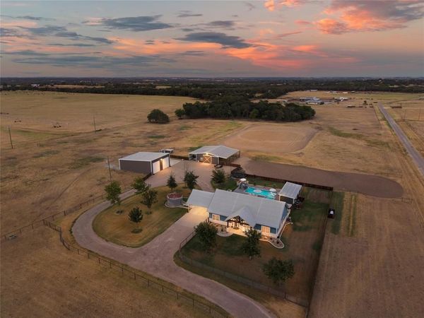 2910 County Road 386 , Stephenville, TX 76401