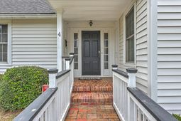 4 Oakdale Place photo 4