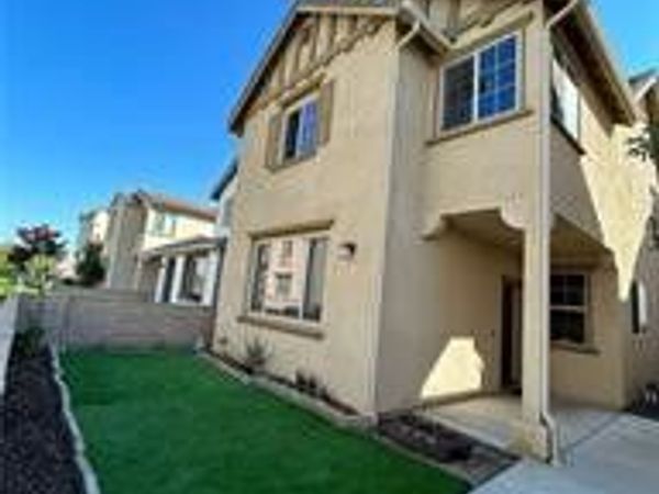 425 Merced Court, Corona, CA 92878