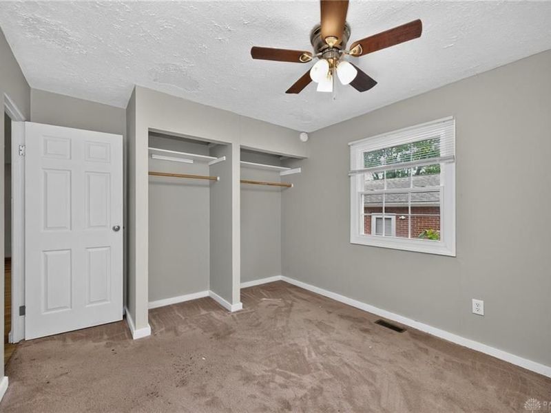 6240 Carmin Avenue, Dayton, OH 45417 Photo 16