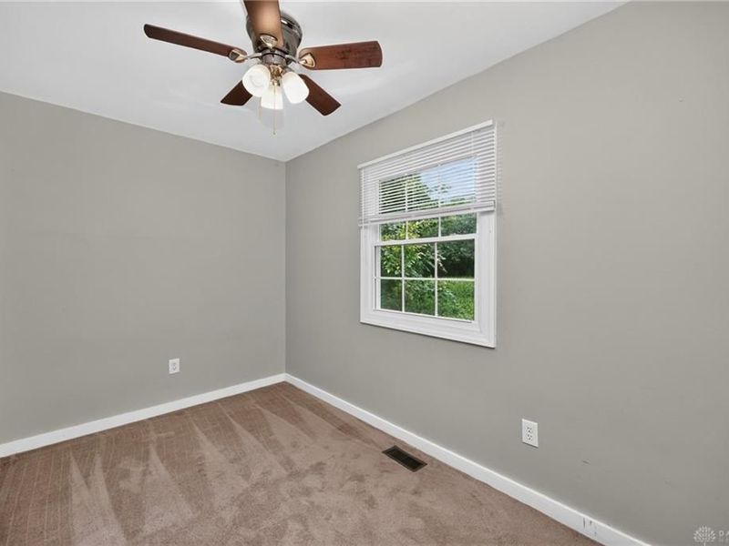 6240 Carmin Avenue, Dayton, OH 45417 Photo 18