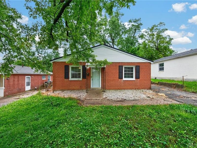 6240 Carmin Avenue, Dayton, OH 45417 Photo 2