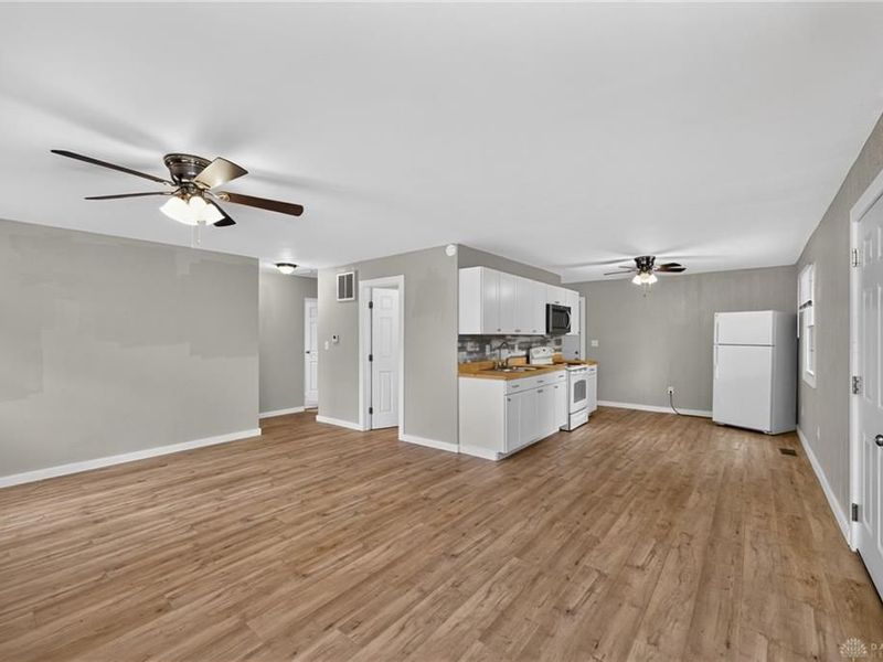 6240 Carmin Avenue, Dayton, OH 45417 Photo 5