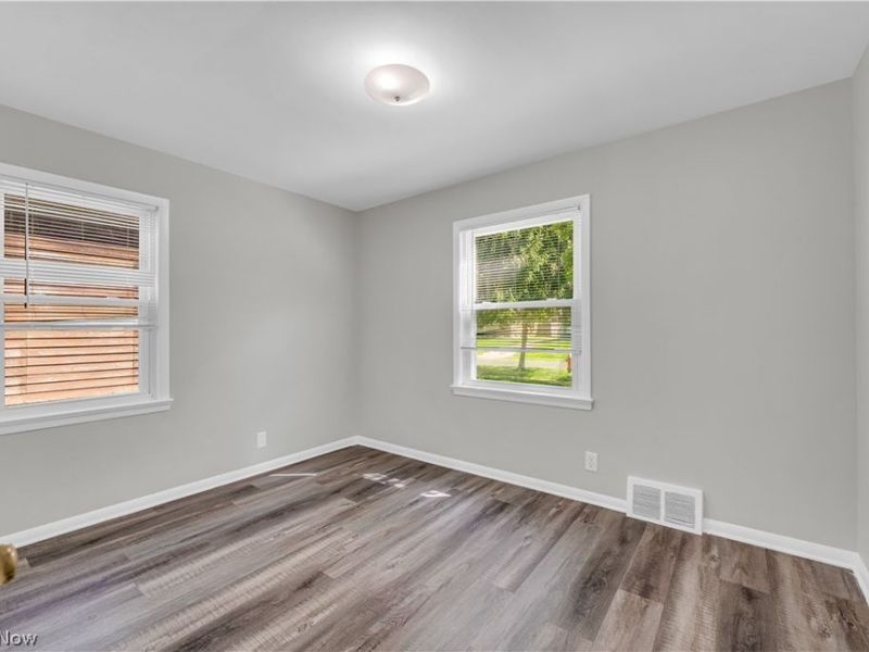 14665 Pease Road, Maple Heights, OH 44137 Photo 11