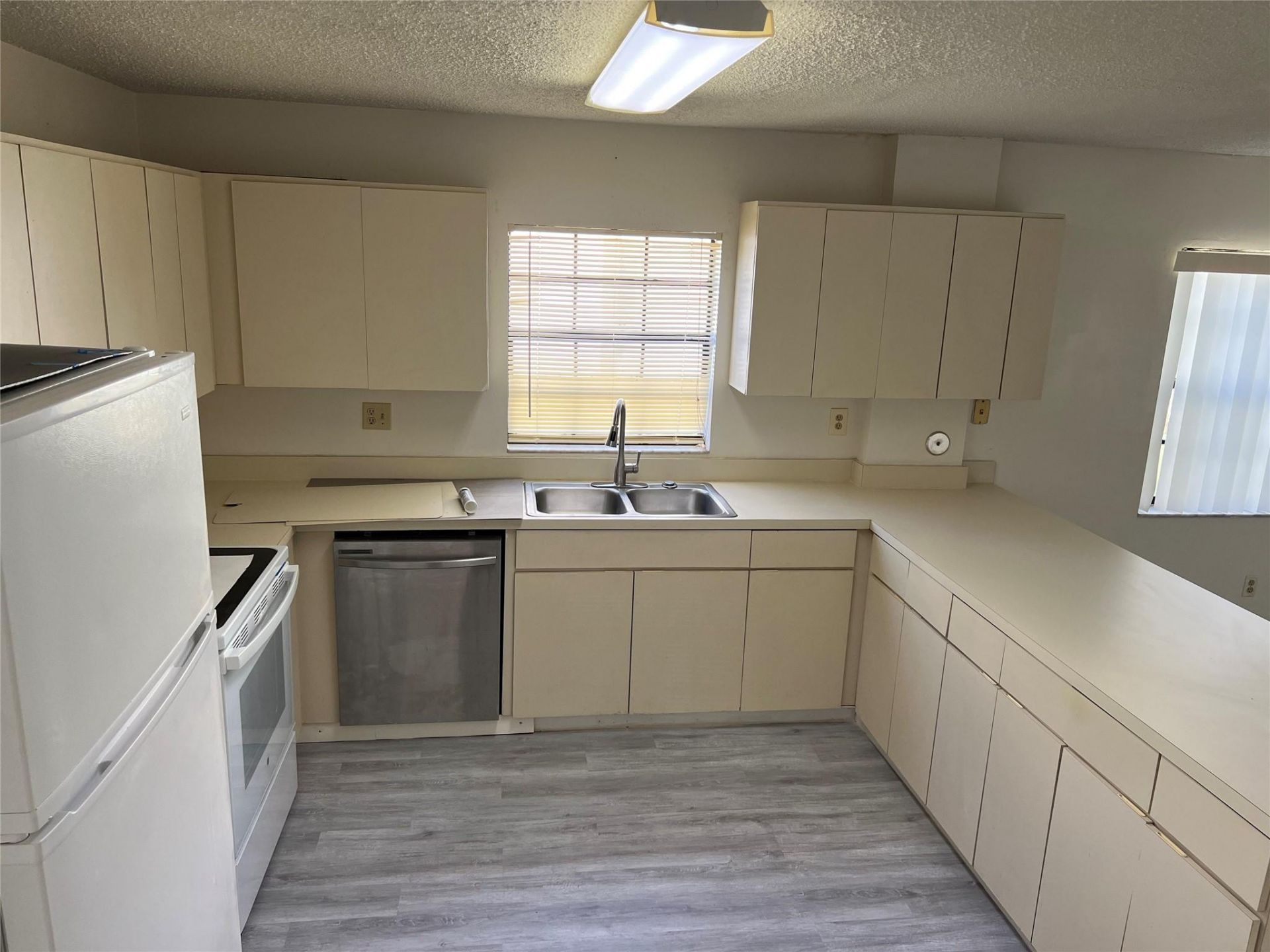 2941 NW 92nd Avenue, Coral Springs, FL 33065 Photo
