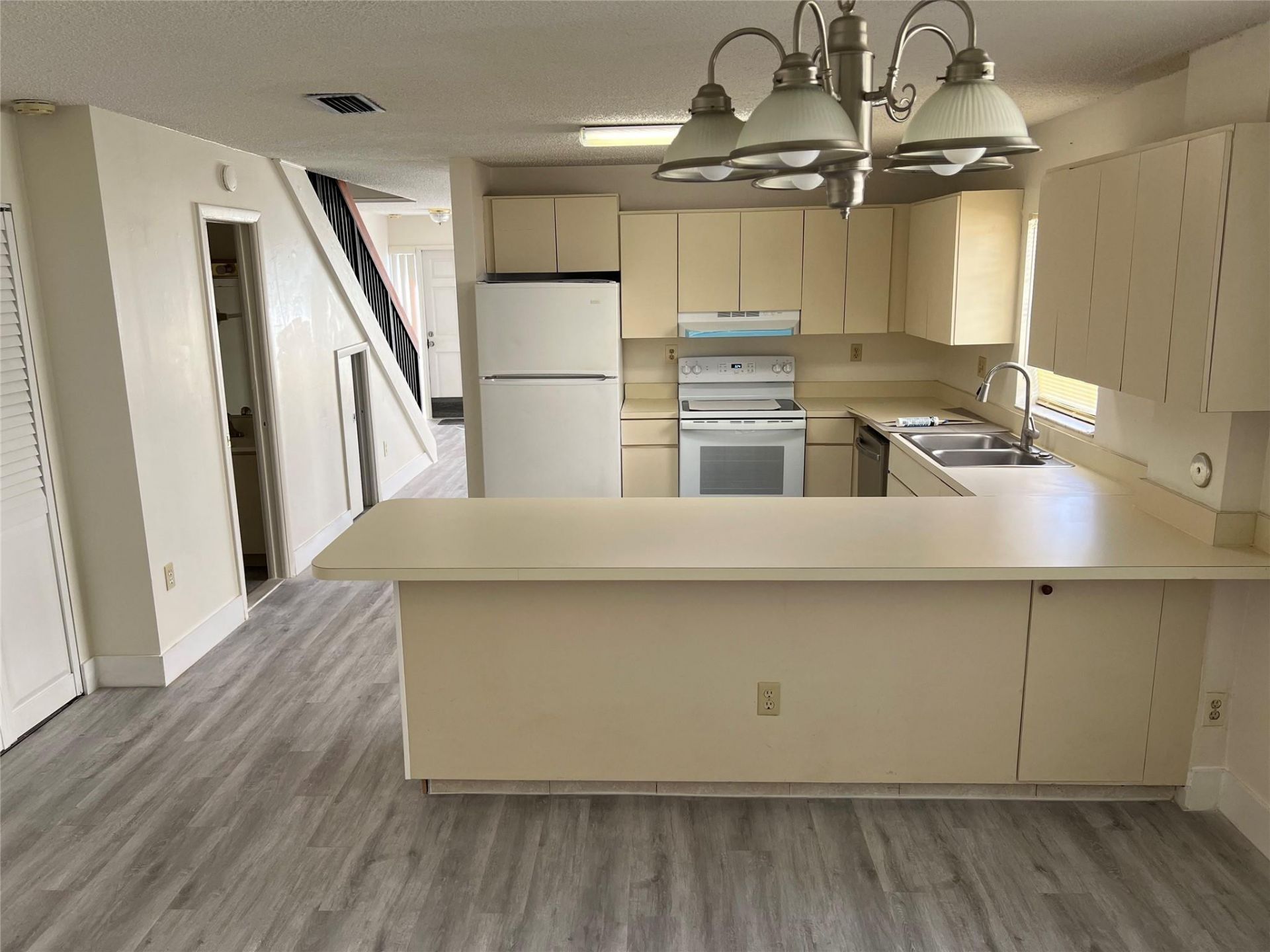 2941 NW 92nd Avenue, Coral Springs, FL 33065 Photo