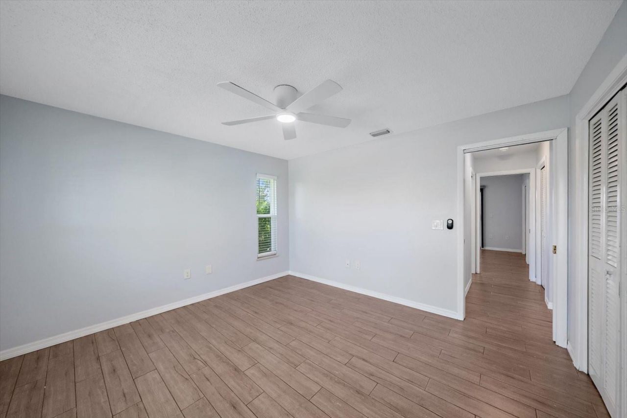6840 Country Lakes Circle, Sarasota, FL 34243 Photo