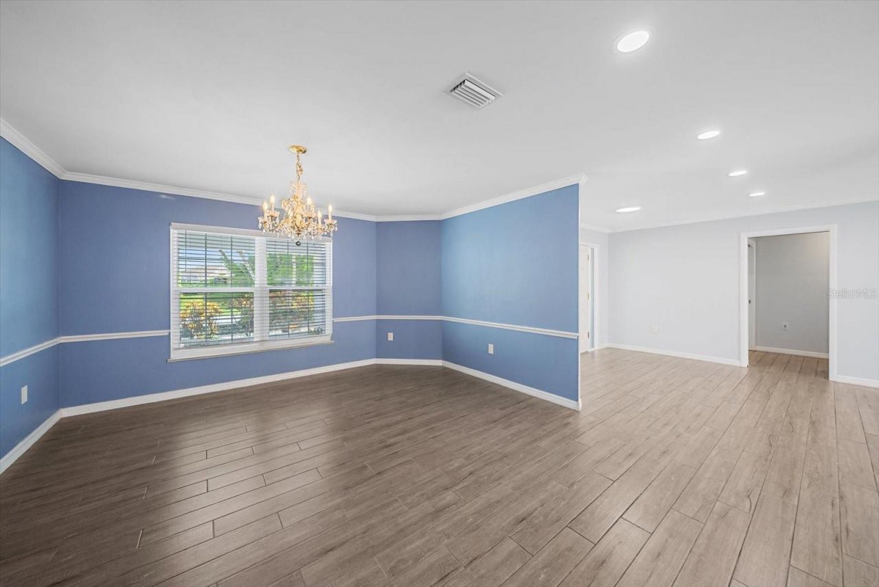 6840 Country Lakes Circle, Sarasota, FL 34243 Photo