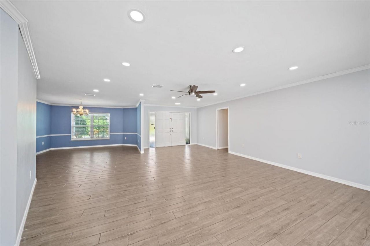 6840 Country Lakes Circle, Sarasota, FL 34243 Photo