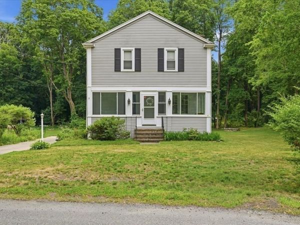 15 Walnut St, West Bridgewater, MA 02379