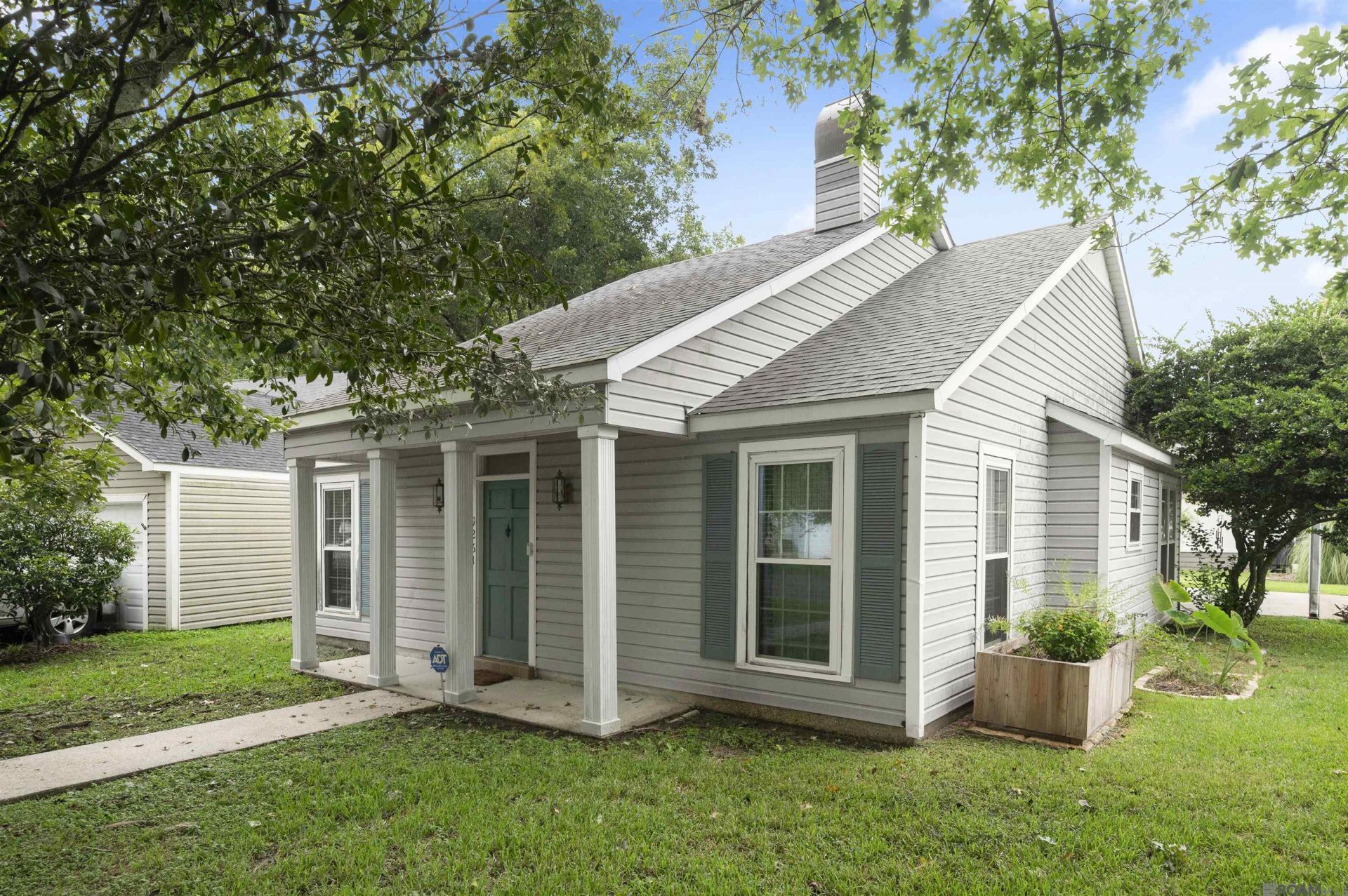 9261 Fox Run Dr, Baton Rouge, LA 70808 Main Photo