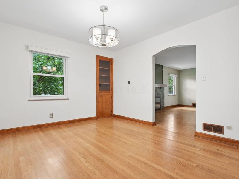 296 E Beaumont Road , Columbus, OH 43214 Photo 13
