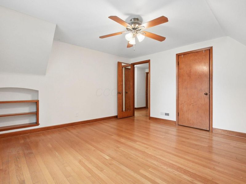 296 E Beaumont Road , Columbus, OH 43214 Photo 16