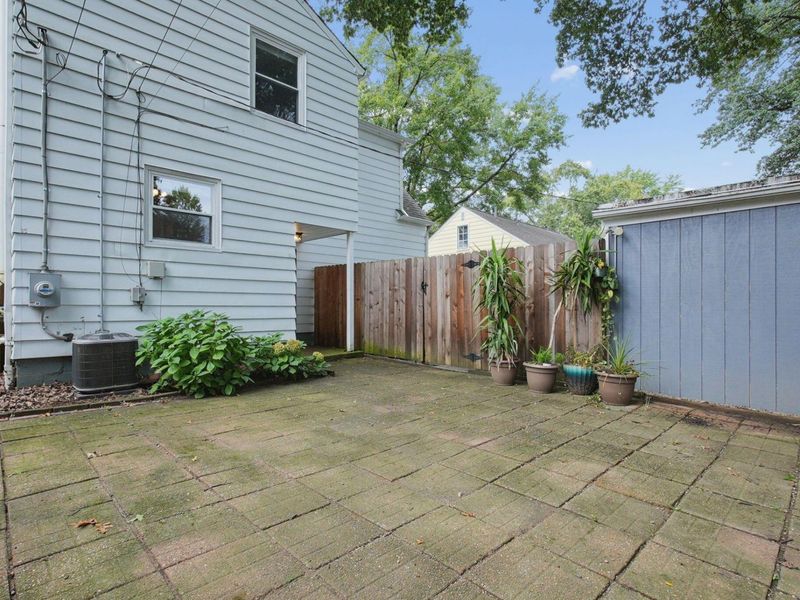 296 E Beaumont Road , Columbus, OH 43214 Photo 29