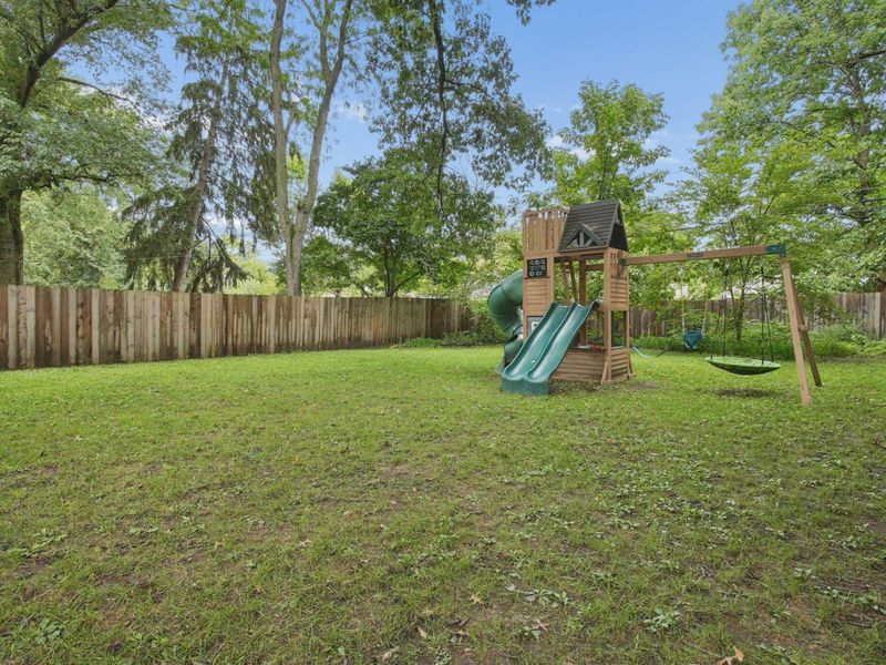 296 E Beaumont Road , Columbus, OH 43214 Photo 32