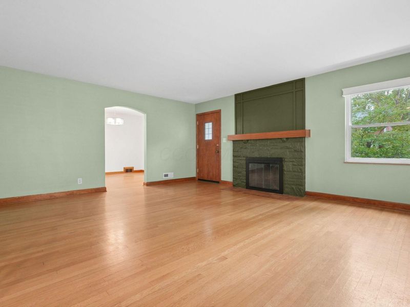 296 E Beaumont Road , Columbus, OH 43214 Photo 5