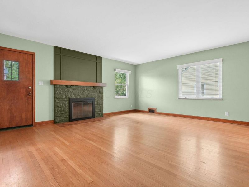 296 E Beaumont Road , Columbus, OH 43214 Photo 7