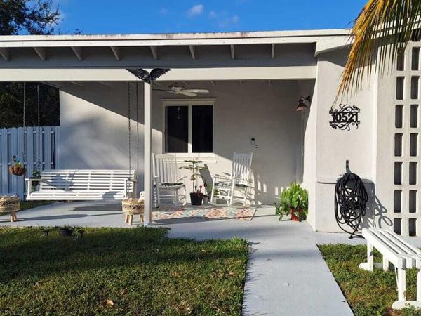 10521 SW 201st Terrace, Cutler Bay, FL 33189