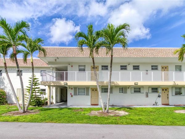 5160 SW 40th Ave , Unit 4D, Dania Beach, FL 33314